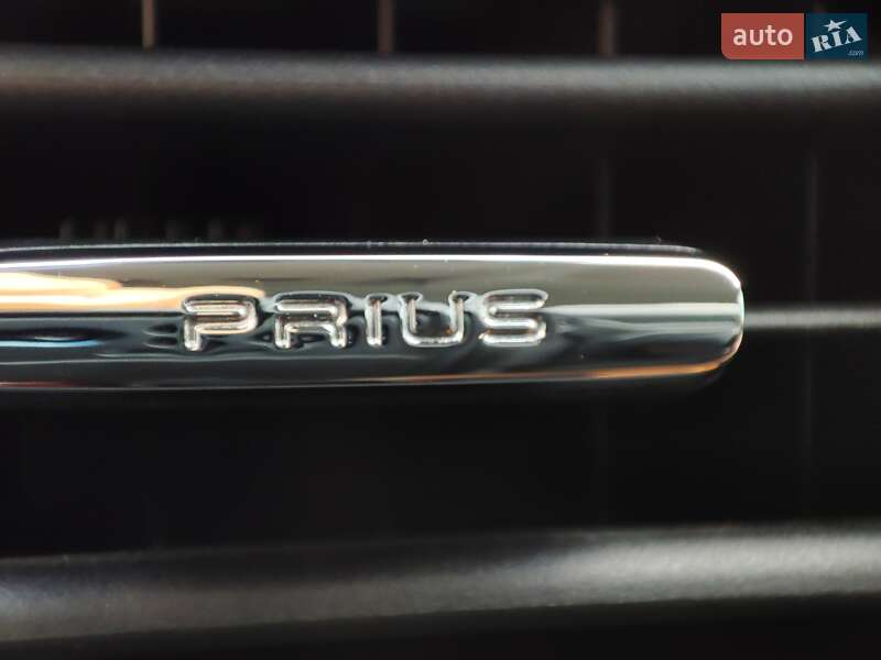 Хэтчбек Toyota Prius Prime 2021 в Днепре