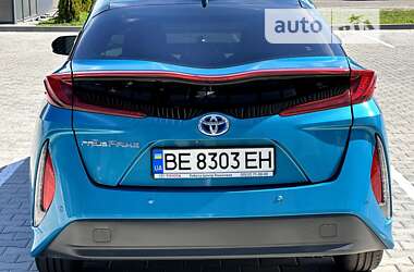 Хэтчбек Toyota Prius Prime 2017 в Вознесенске