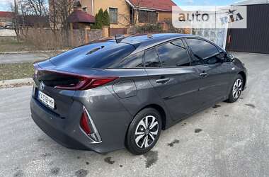 Хетчбек Toyota Prius Prime 2017 в Києві