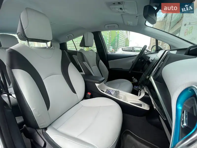 Toyota Prius Prime 2017 VIN JTDKARFP8H3033465 фото оголошення 18 з 61