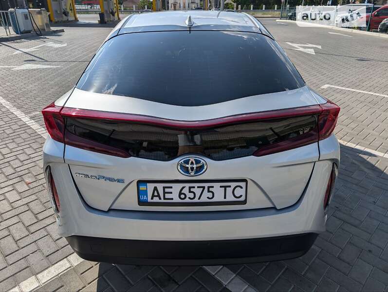 Хэтчбек Toyota Prius Prime 2019 в Днепре