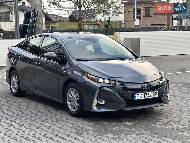 Toyota Prius Prime 2018