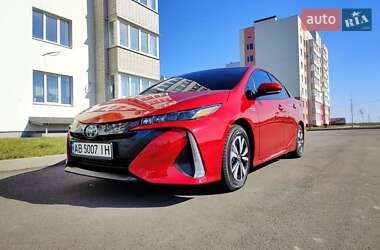 Хэтчбек Toyota Prius Prime 2017 в Виннице