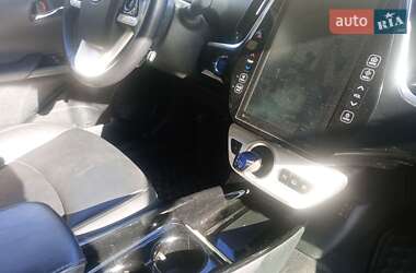 Хетчбек Toyota Prius Prime 2018 в 