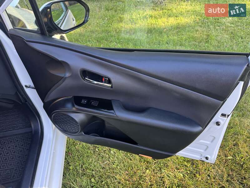 Хетчбек Toyota Prius Prime 2019 в Полтаві