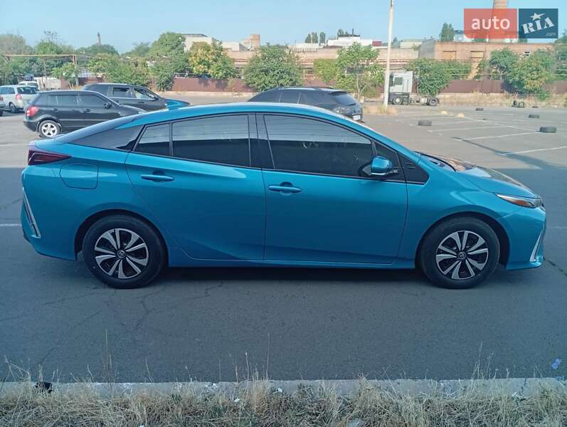 Хэтчбек Toyota Prius Prime 2017 в Одессе