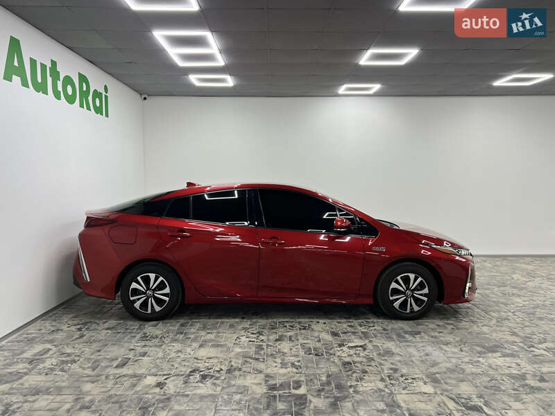 Хетчбек Toyota Prius Prime 2017 в Одесі фото 3 Хетчбек Toyota Prius Prime 2017 в Одесі