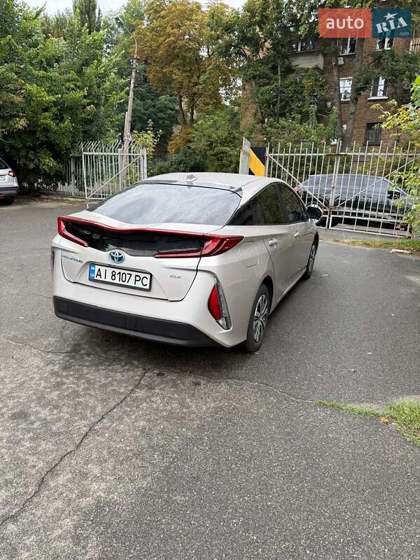Хэтчбек Toyota Prius Prime 2021 в Киеве фото 14 Хэтчбек Toyota Prius Prime 2021 в Киеве