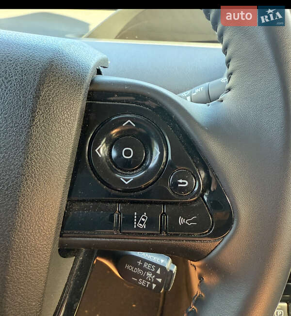 Хэтчбек Toyota Prius Prime 2021 в Киеве фото 8 Хэтчбек Toyota Prius Prime 2021 в Киеве