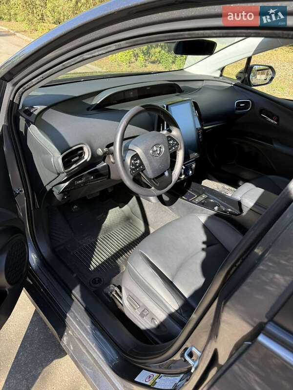 Хетчбек Toyota Prius Prime 2021 в Дніпрі фото 15 Хетчбек Toyota Prius Prime 2021 в Дніпрі