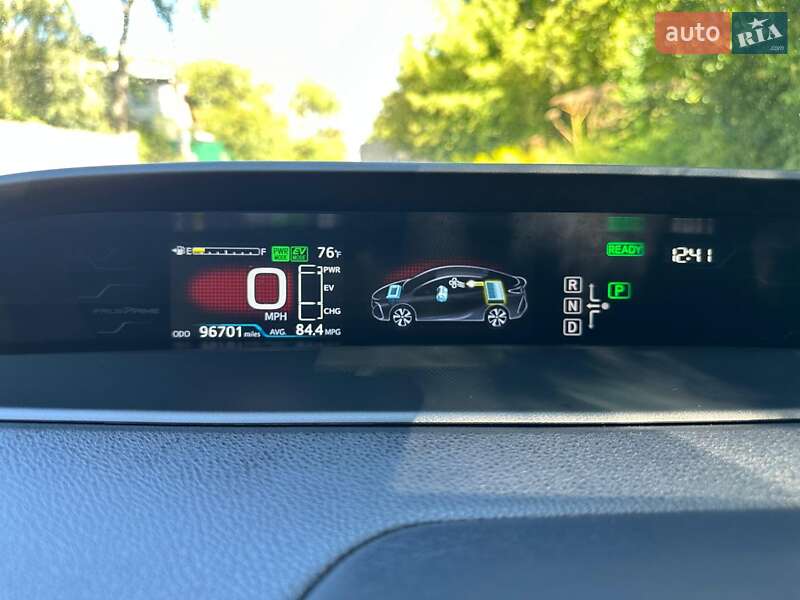 Хэтчбек Toyota Prius Prime 2018 в Киеве фото 7 Хэтчбек Toyota Prius Prime 2018 в Киеве
