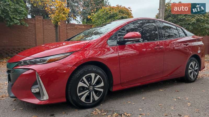 Хэтчбек Toyota Prius Prime 2016 в Харькове фото 4 Хэтчбек Toyota Prius Prime 2016 в Харькове