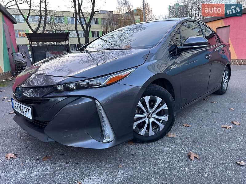 Хэтчбек Toyota Prius Prime 2019 в Киеве фото 4 Хэтчбек Toyota Prius Prime 2019 в Киеве