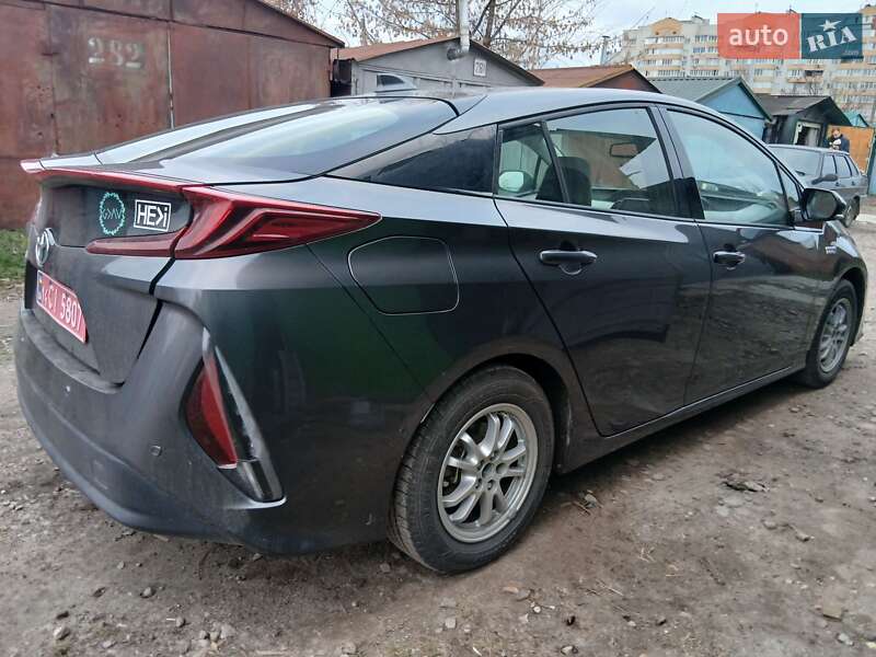 Хэтчбек Toyota Prius Prime 2019 в Киеве фото 2 Хэтчбек Toyota Prius Prime 2019 в Киеве