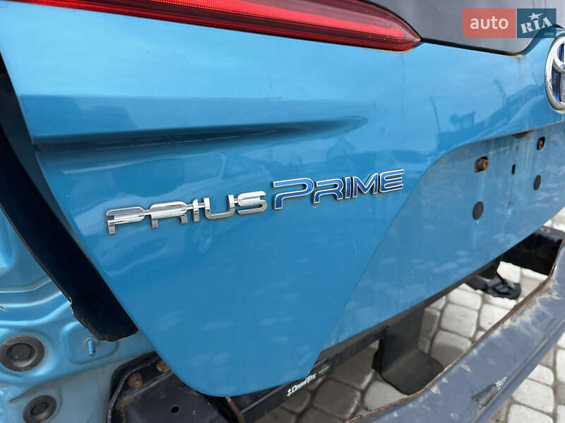 Хэтчбек Toyota Prius Prime 2019 в Львове