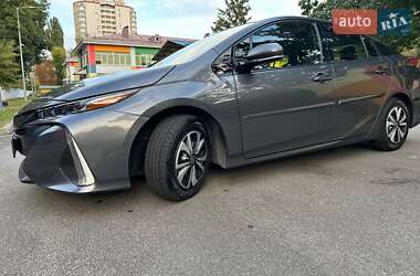 Хэтчбек Toyota Prius Prime 2018 в Киеве