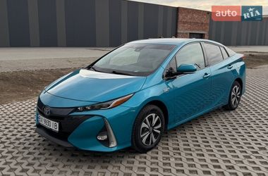 Хетчбек Toyota Prius Prime 2017 в Хмельницькому