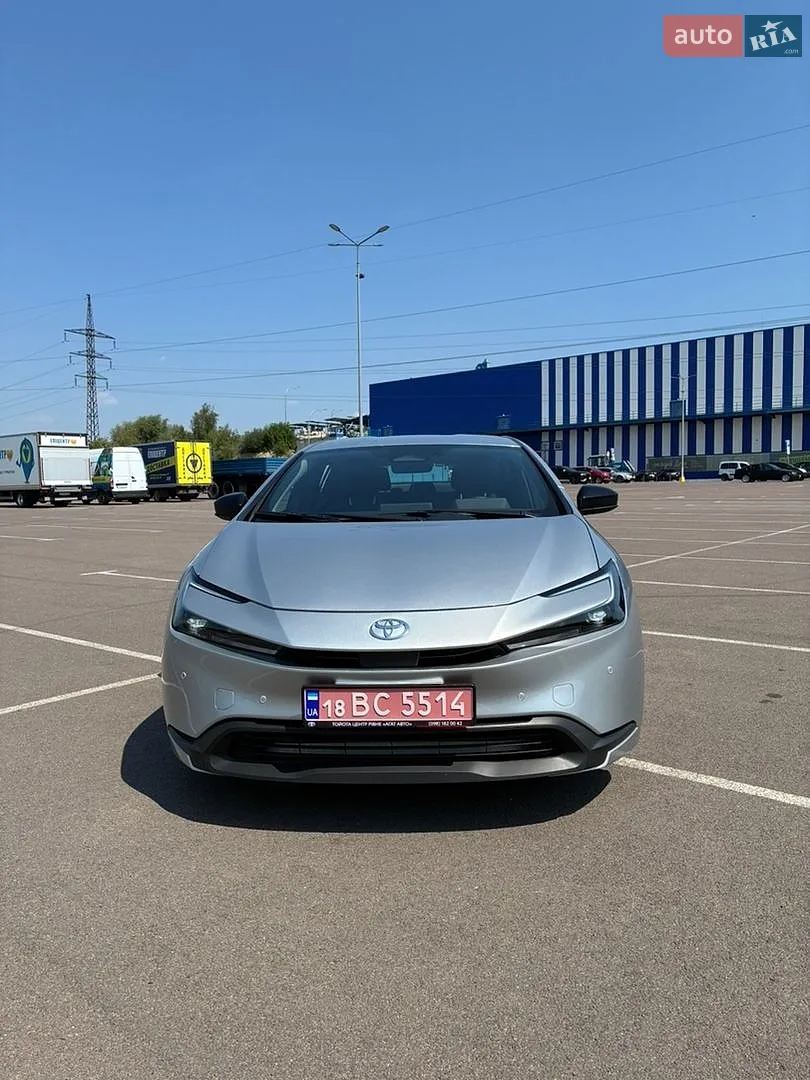 2023 Toyota Prius - фото 1
