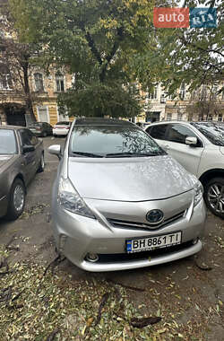 Универсал Toyota Prius v 2011 в Одессе