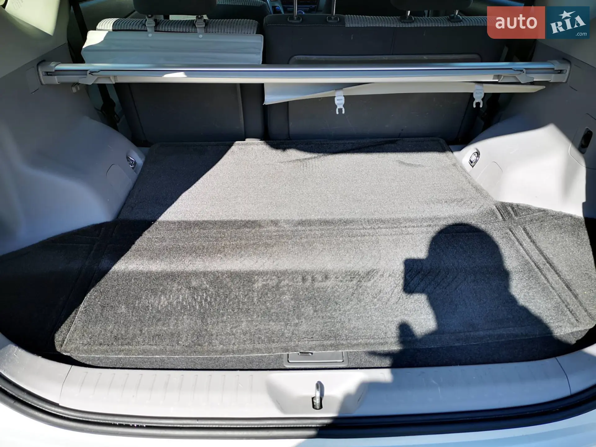 2014 Toyota Prius v (+) - мініатюра 24