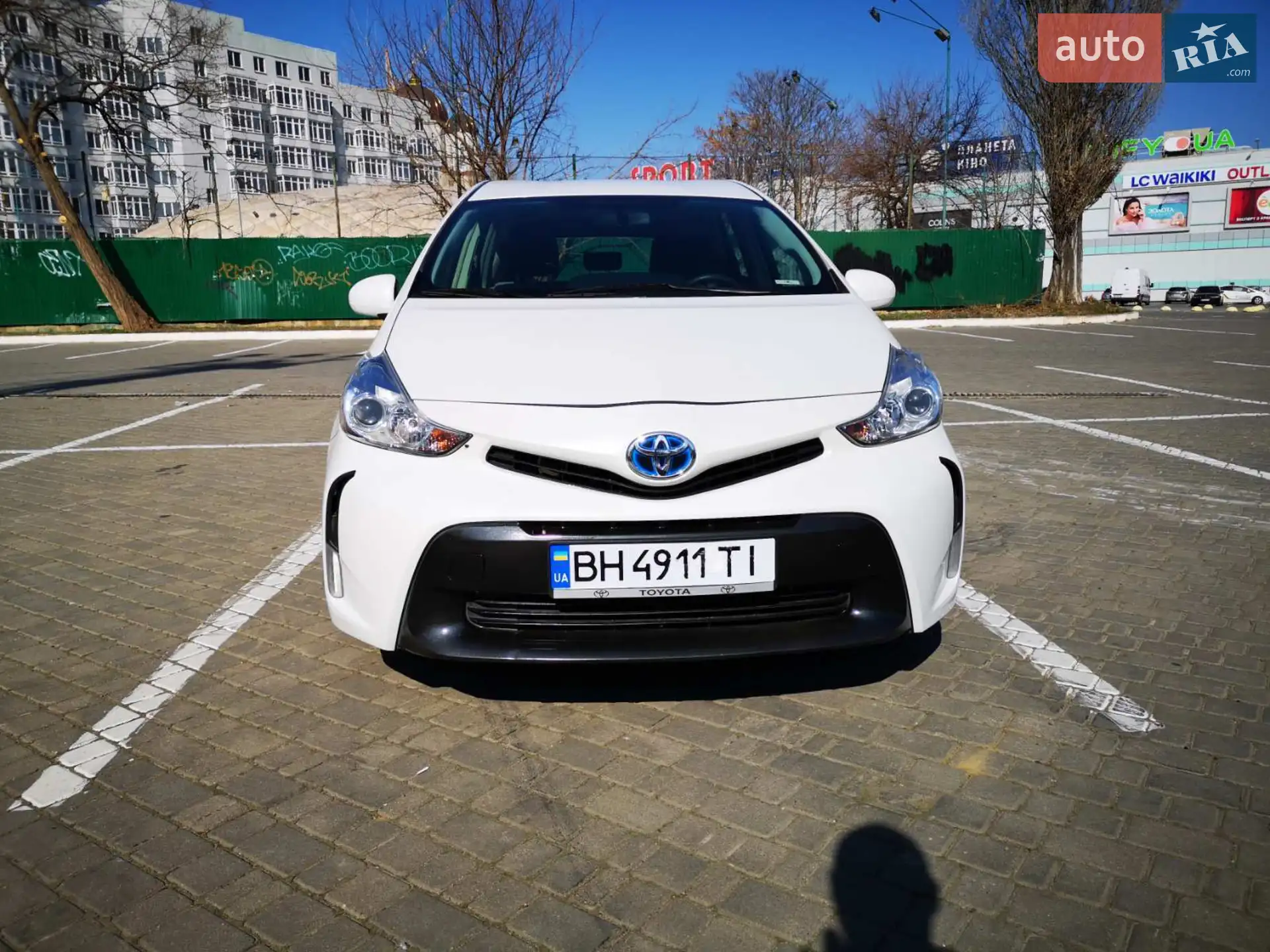 2014 Toyota Prius v (+) - мініатюра 10