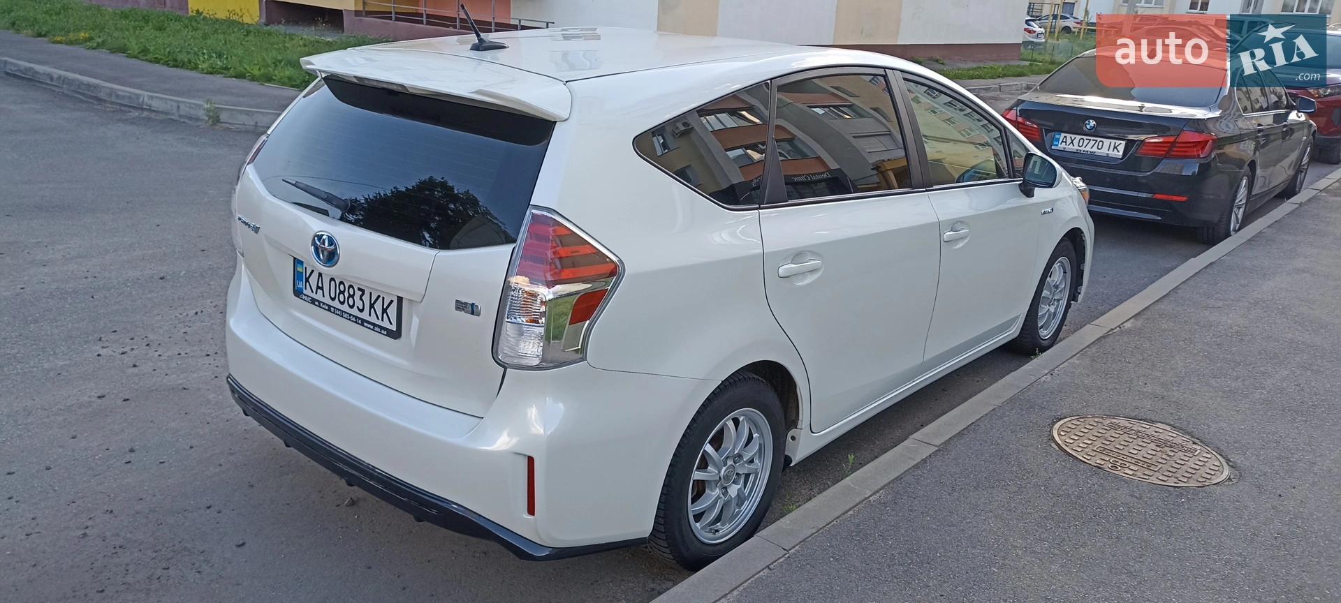 2015 Toyota Prius v (+) - мініатюра 7