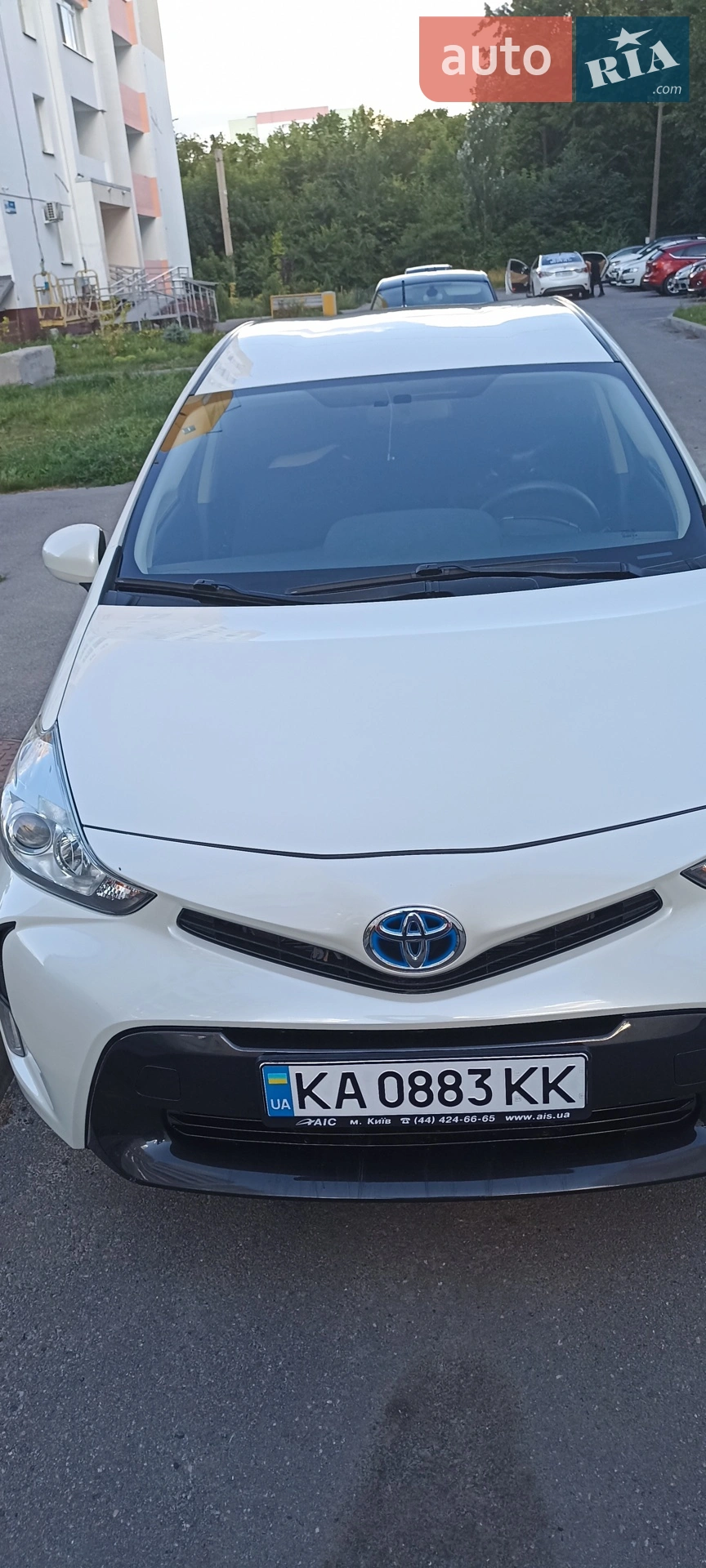 2015 Toyota Prius v (+) - мініатюра 9