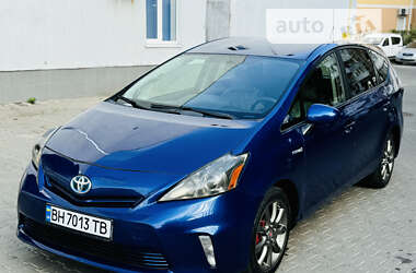 Універсал Toyota Prius v 2013 в Одесі