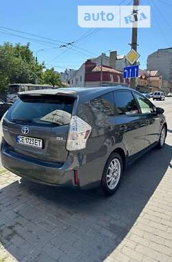 Універсал Toyota Prius v 2013 в Івано-Франківську