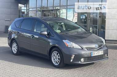 Универсал Toyota Prius v 2013 в Хмельницком