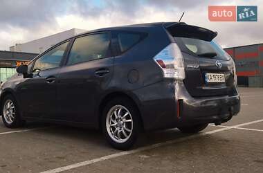 Універсал Toyota Prius v 2014 в Києві