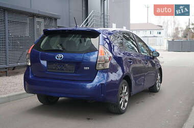 Універсал Toyota Prius v 2013 в Києві