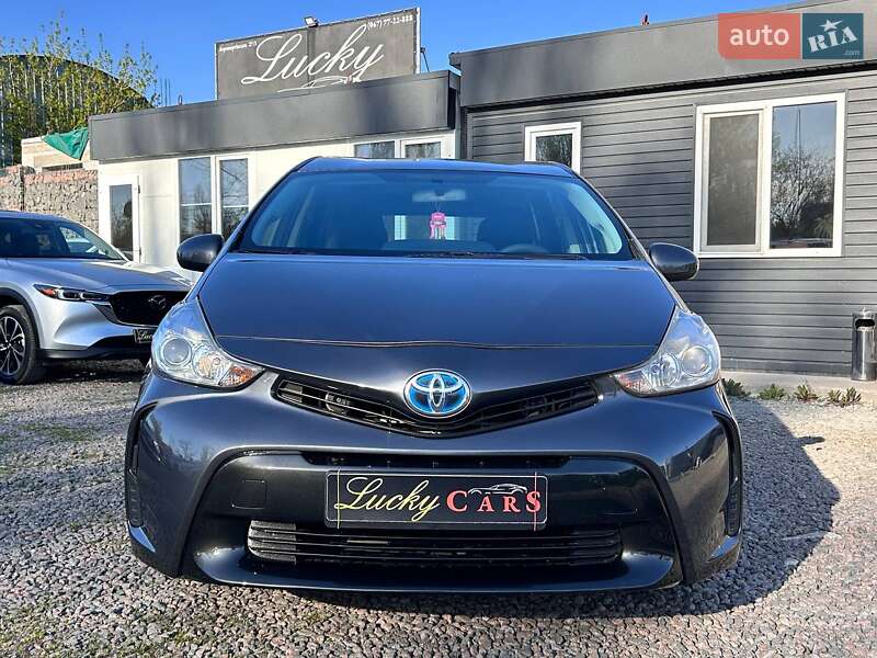 Універсал Toyota Prius v 2015 в Одесі