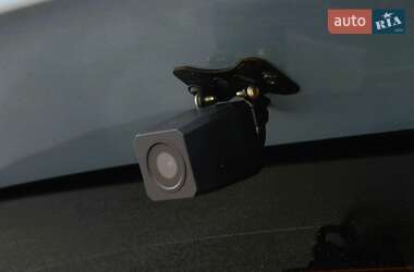 Универсал Toyota Prius v 2013 в 