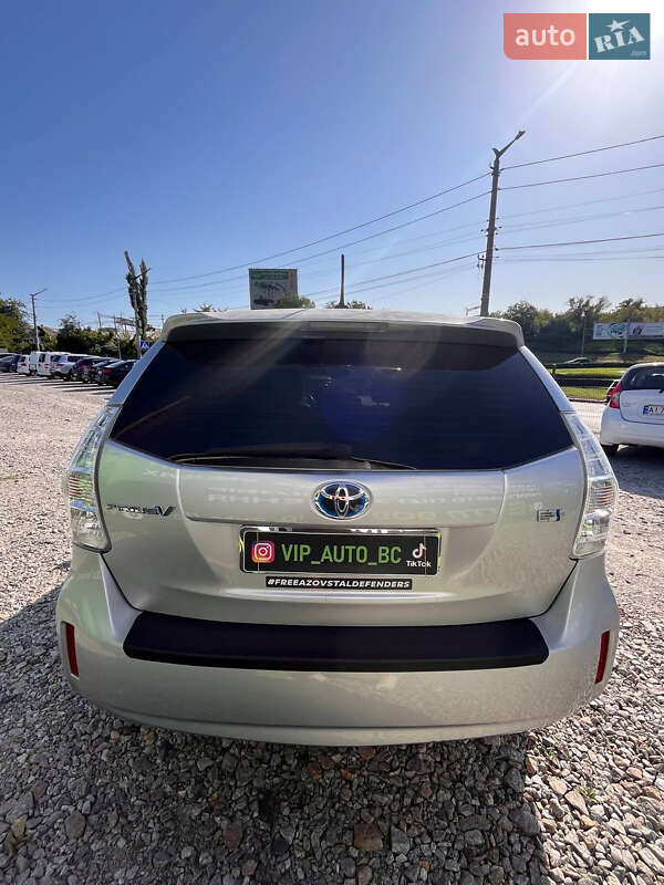 Універсал Toyota Prius v 2014 в Білій Церкві