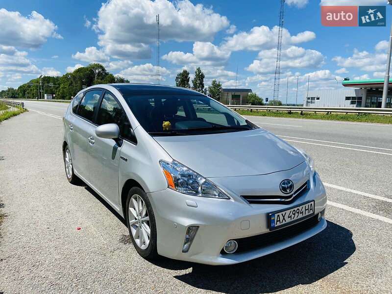 Универсал Toyota Prius v 2012 в Харькове фото 2 Универсал Toyota Prius v 2012 в Харькове