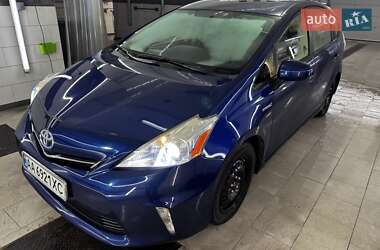 Универсал Toyota Prius v 2014 в Киеве