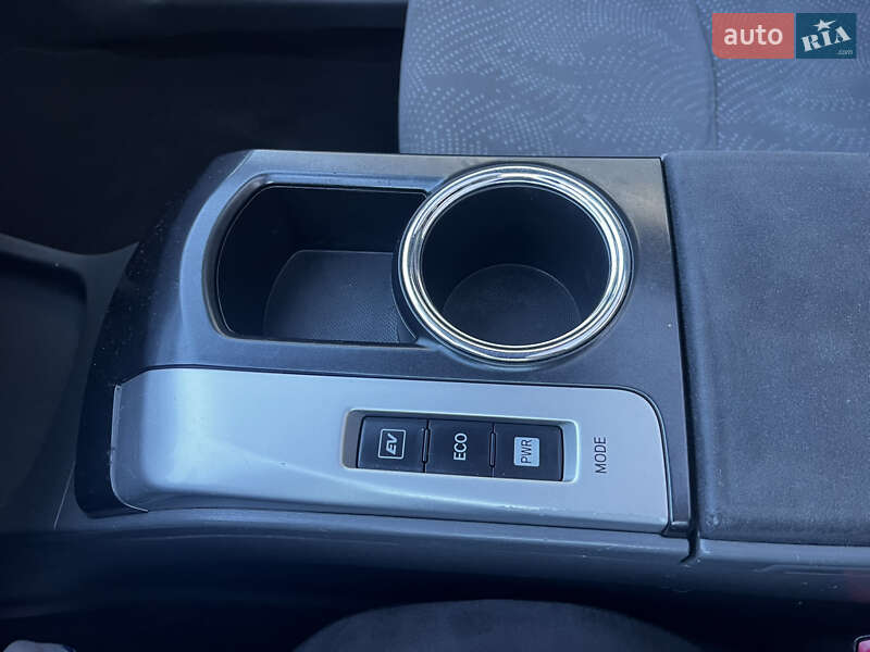 Универсал Toyota Prius v 2013 в Луцке фото 28 Универсал Toyota Prius v 2013 в Луцке