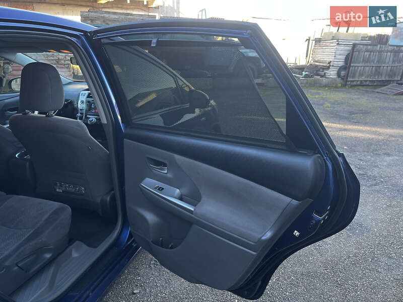 Универсал Toyota Prius v 2013 в Луцке фото 36 Универсал Toyota Prius v 2013 в Луцке