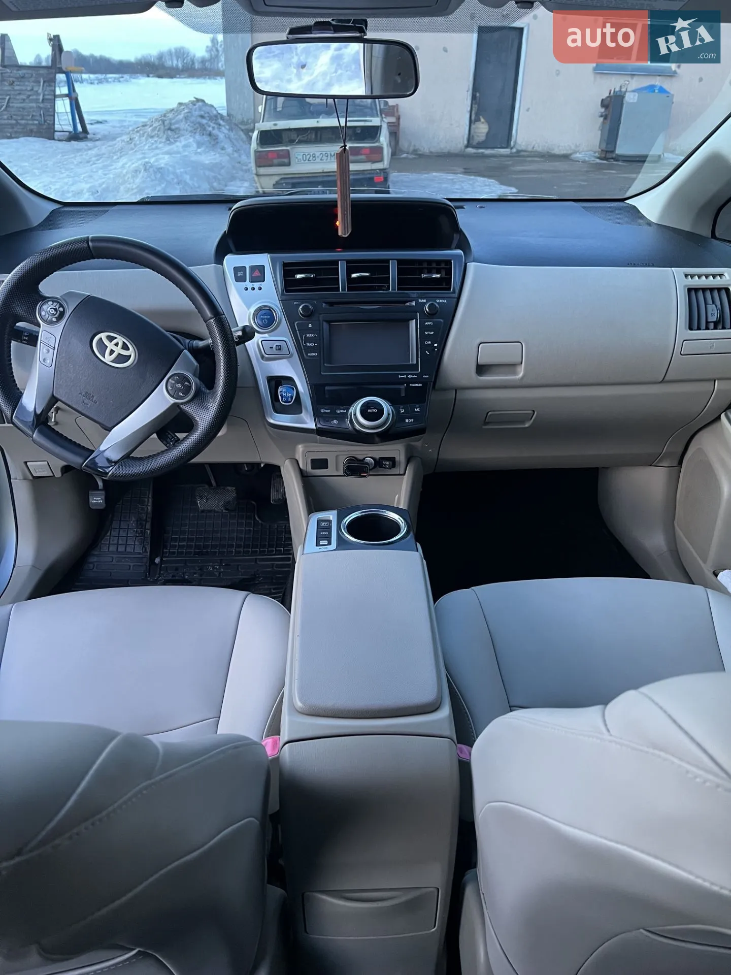 2012 Toyota Prius v (+) - мініатюра 21
