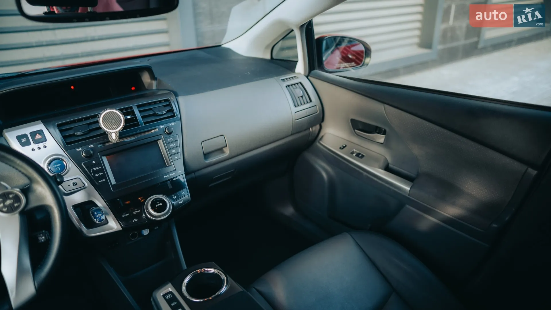 2013 Toyota Prius v (+) - мініатюра 45