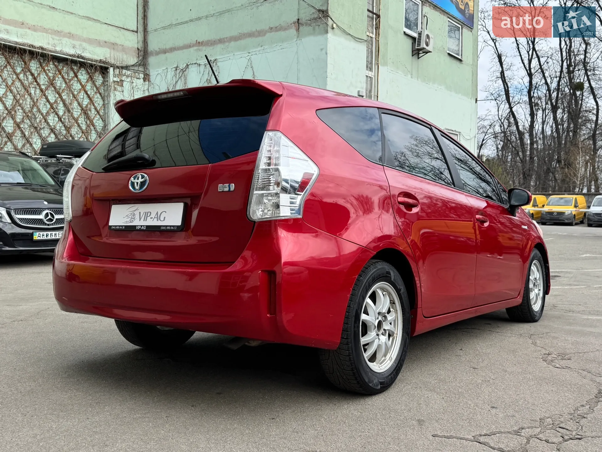 2013 Toyota Prius v (+) - мініатюра 4