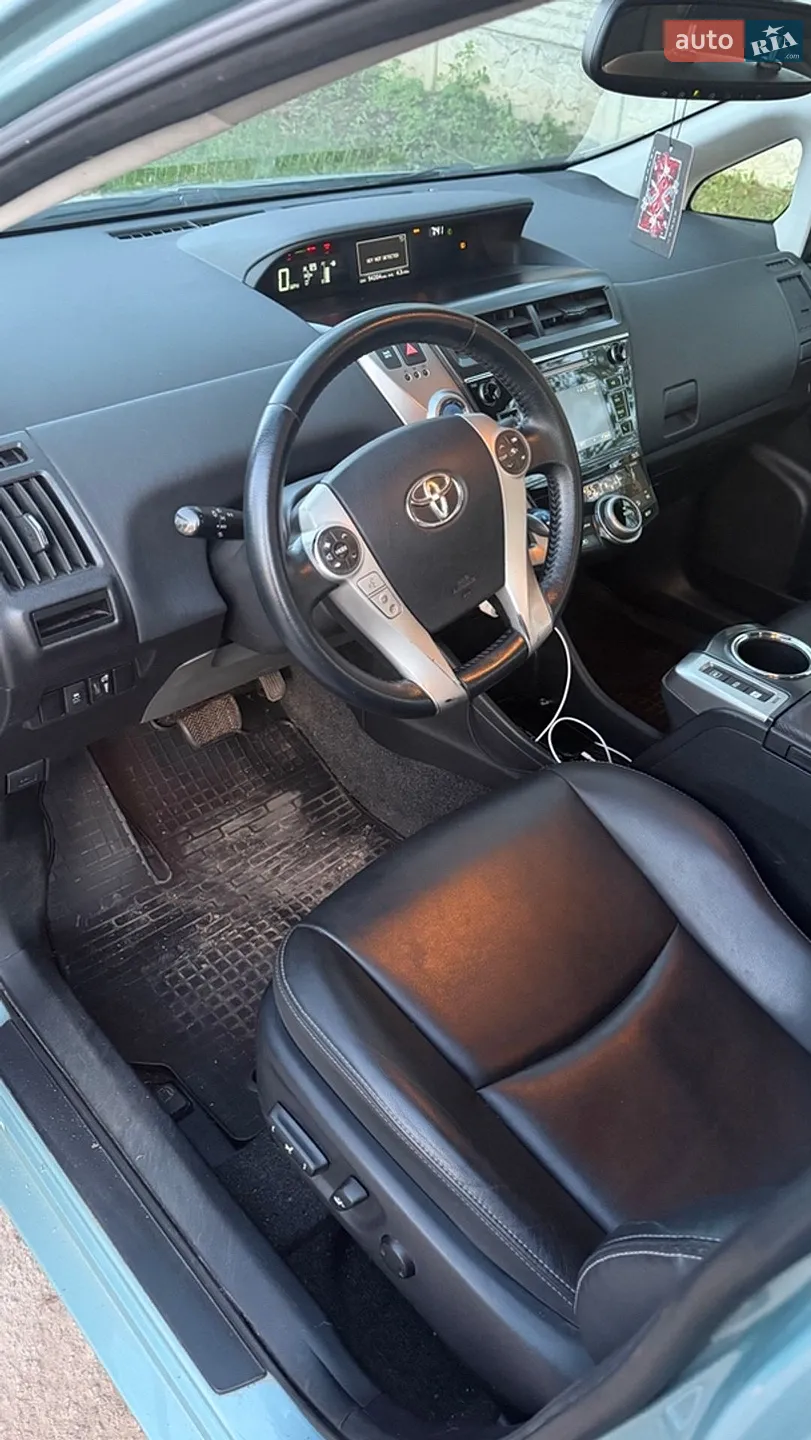 2015 Toyota Prius v (+) - мініатюра 27