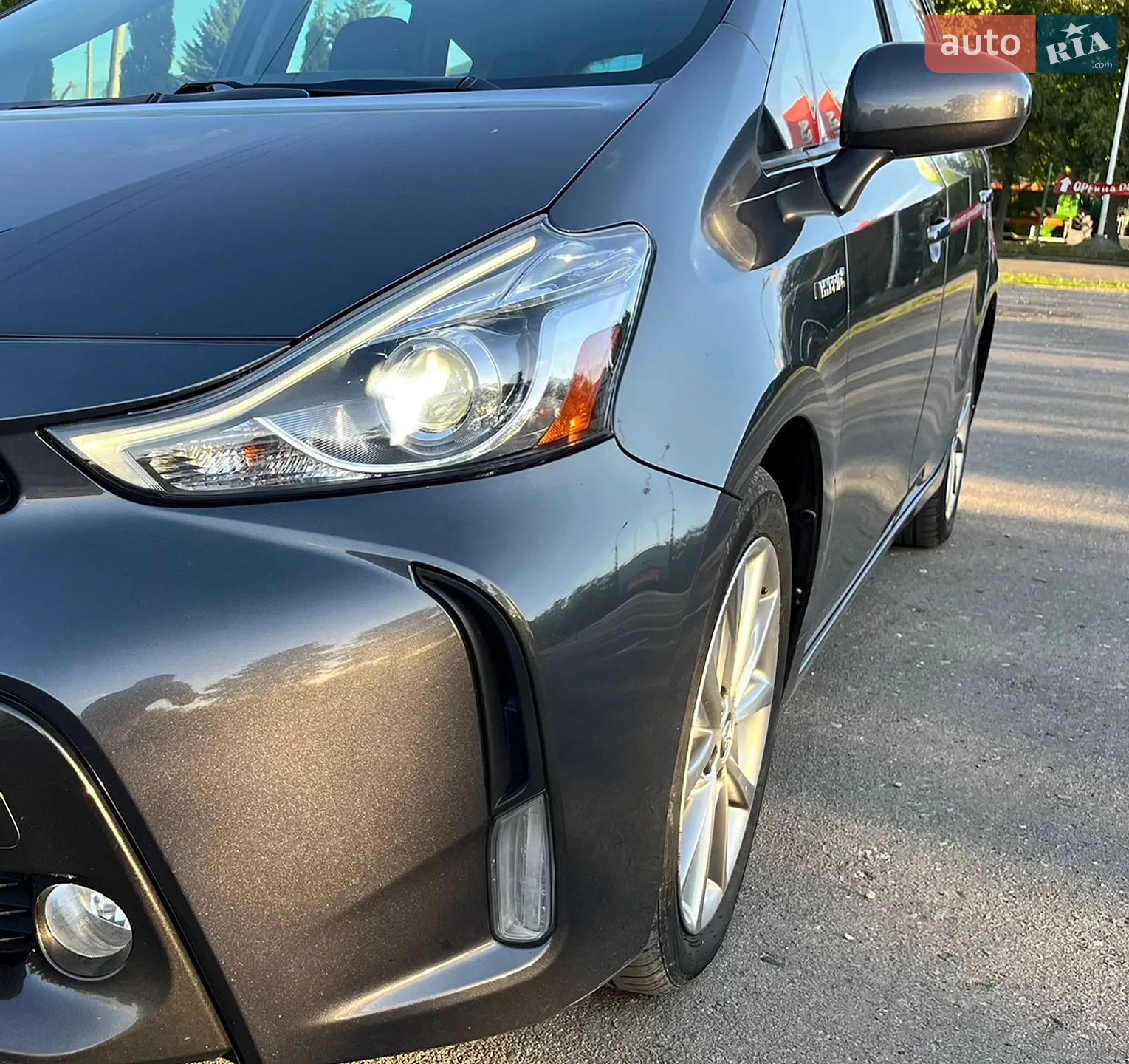 2014 Toyota Prius v (+) - мініатюра 28