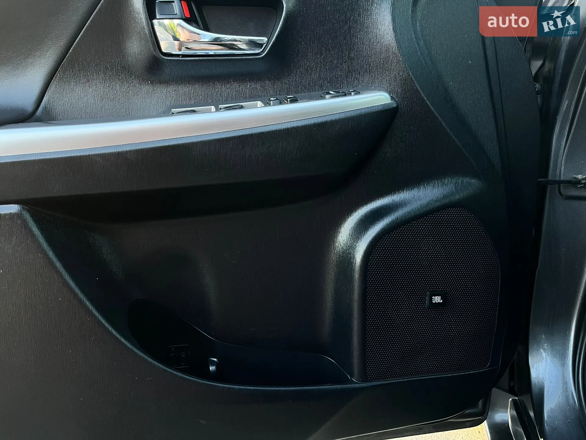 2014 Toyota Prius v (+) - мініатюра 41