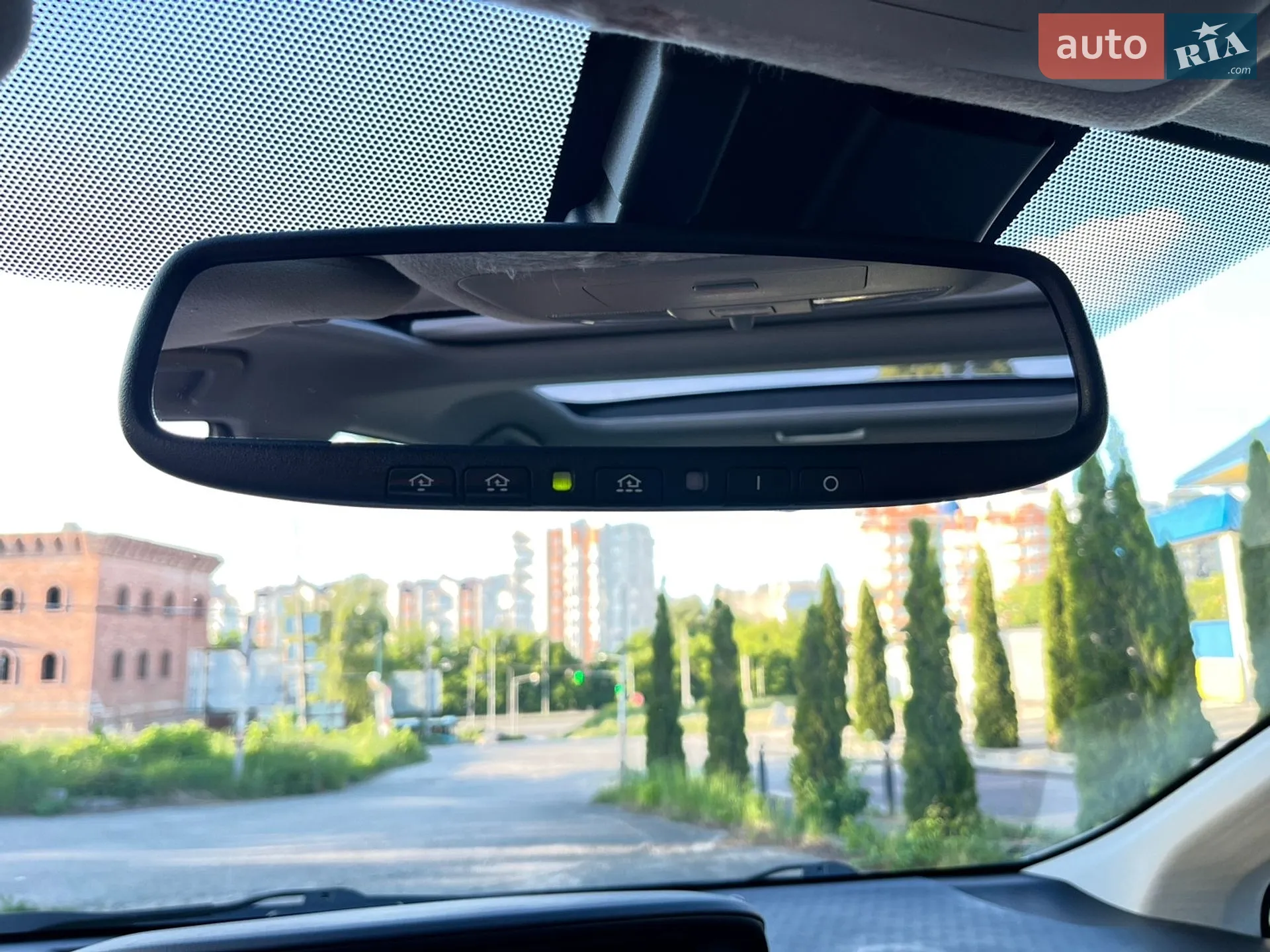 2014 Toyota Prius v (+) - мініатюра 54