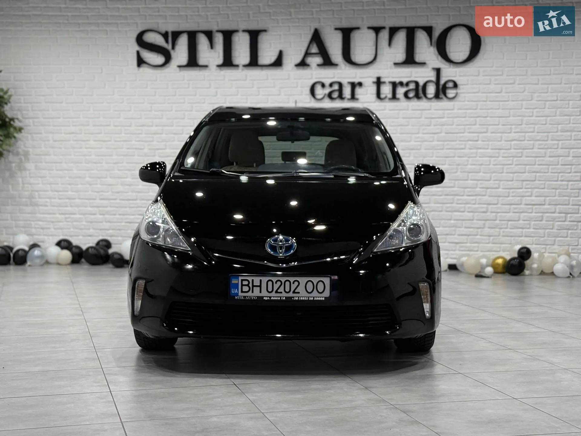2013 Toyota Prius v (+) - мініатюра 8