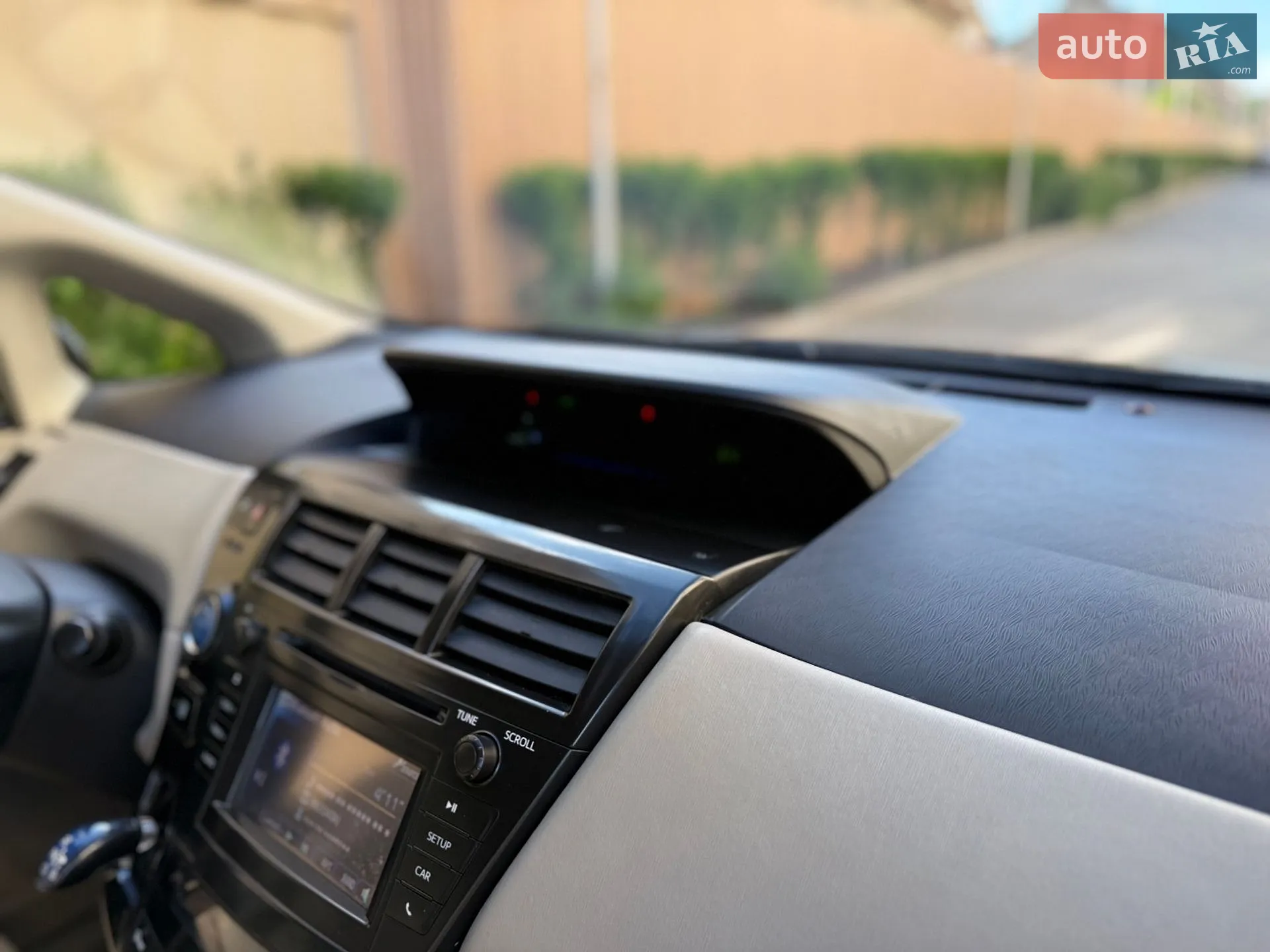 2013 Toyota Prius v (+) - мініатюра 41