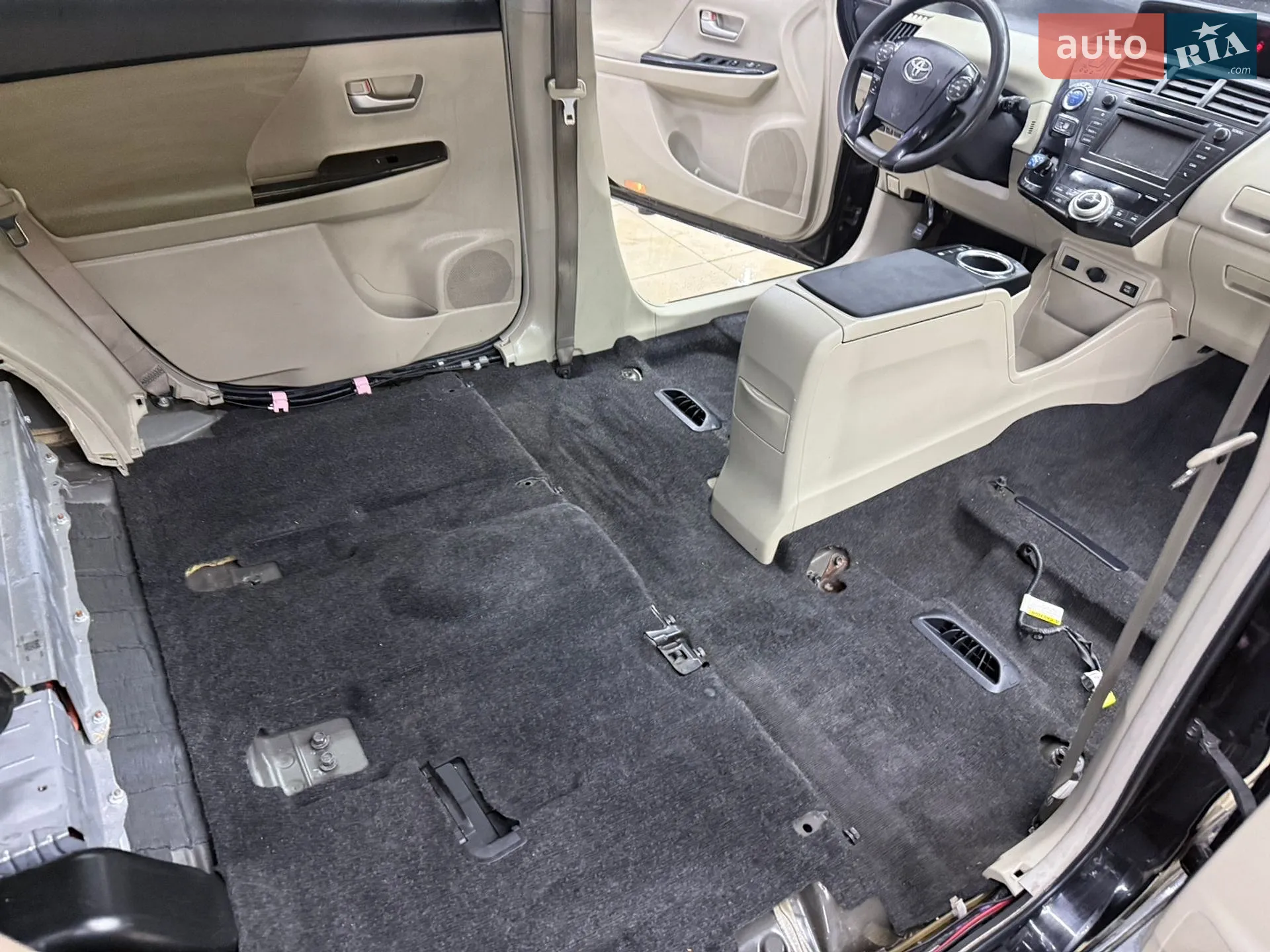 2013 Toyota Prius v (+) - мініатюра 82
