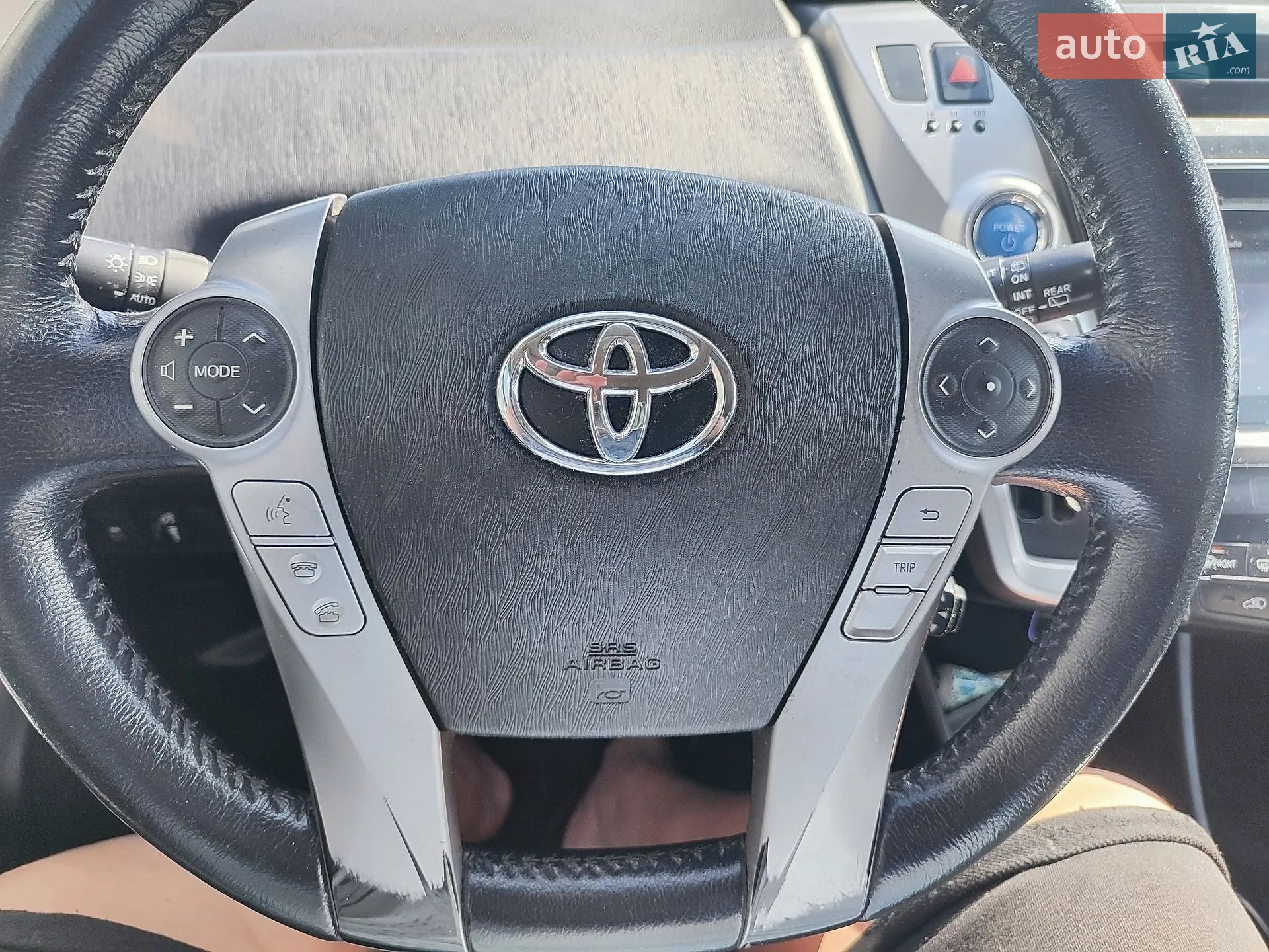 2016 Toyota Prius v (+) - мініатюра 16